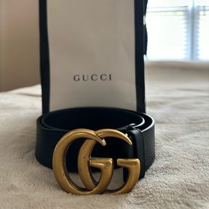Women’s wide Gucci belt